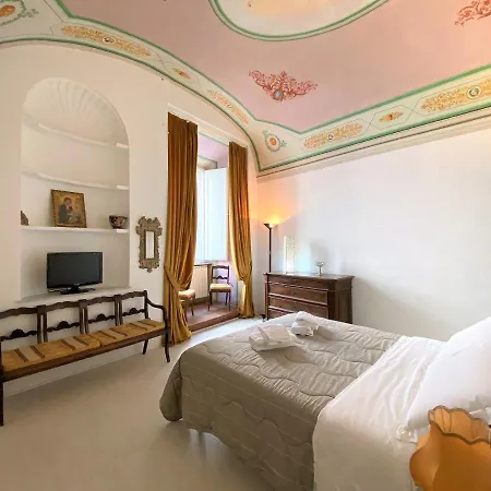 White House Stalloreggi-vicino Cattedrale 公寓 *