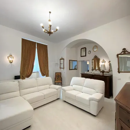 Apartment White House Stalloreggi-vicino Cattedrale *